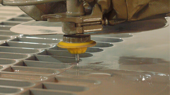 ウォータージェット切断のサムネイル